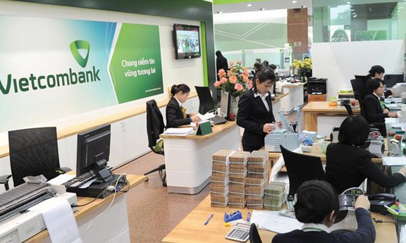 Thời gian qua, Vietcombank luôn dành sự quan tâm đóng góp cho các hoạt động thúc đẩy phát triển văn hóa, giáo dục, thể dục thể thao của cả nước, đặc biệt là bóng đá.