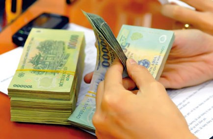Tổng thu NSNN luỹ kế 9 tháng ước đạt 962,5 nghìn tỷ đồng, bằng 73% dự toán năm, tăng 13,7% so cùng kỳ năm 2017.