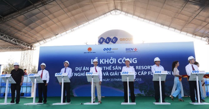 Các đồng chí lãnh đạo Trung ương và địa phương cùng lãnh đạo Tập đoàn FLC bấm nút khởi công Dự án FLC Quy Nhơn