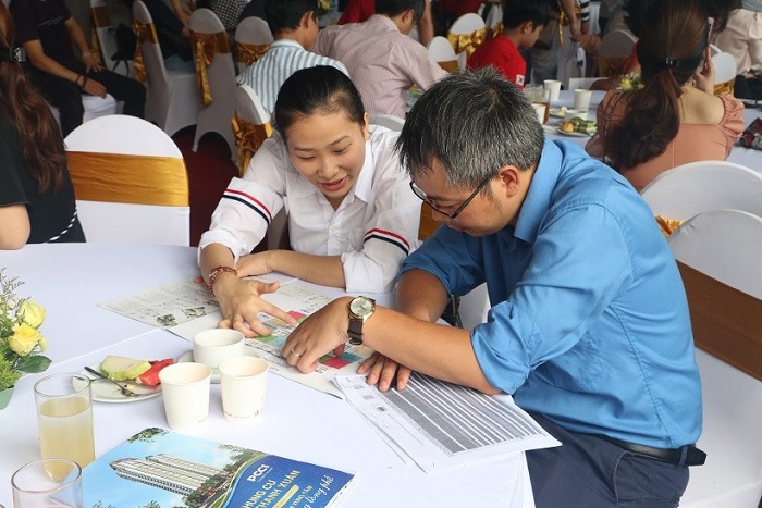 Căn hộ chung cư vẫn có sức hút với khách hàng mua nhà ở thực.