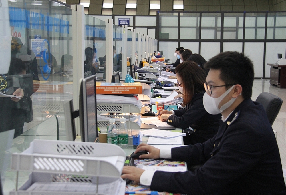 Hoạt động nghiệp vụ tại Chi cục Hải quan Hữu Nghị. Ảnh: H.Nụ