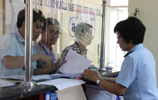 Khoản phí cấp phép nhãn hiệu là khoản phí bản quyền, phí giấy phép phải cộng vào trị giá hải quan. Nguồn: PV.