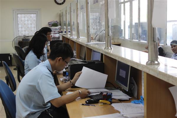 Hoạt động nghiệp vụ tại Chi cục Hải quan cửa khẩu sân bay quốc tế Nội Bài. Nguồn: PV.