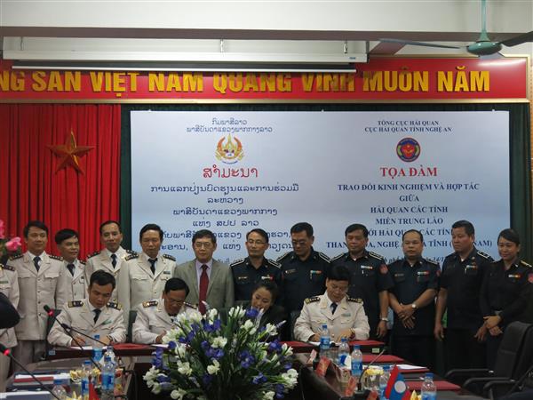Lễ ký kết biên bản hợp tác. Nguồn: PV.
