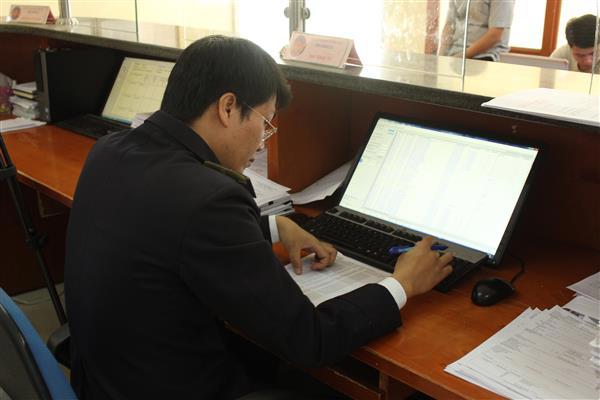 Hoạt động nghiệp vụ tại Chi cục Hải quan Vĩnh Phúc. Nguồn: PV.