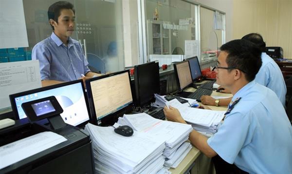 Hoạt động nghiệp vụ tại Chi cục Hải quan Bến Lức (Cục Hải quan Long An). Nguồn: PV.