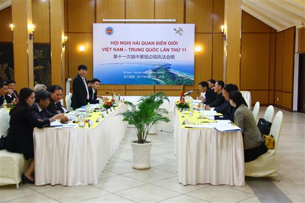 Ông Nguyễn Phi Hùng - Cục trưởng Cục Điều tra chống buôn lậu phát biểu tại hội nghị. Nguồn: PV.