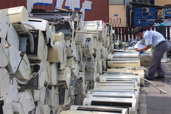 Máy lạnh nhập lậu do Cục Hải quan TP.HCM bắt giữ tháng 6/2017 tại cảng Cát Lái.