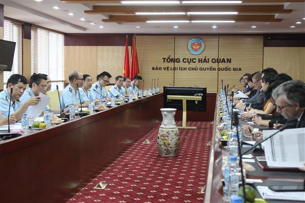 Các đơn thuộc Tổng cục Hải quan đã giải đáp đầy đủ các vấn đề được nêu ra tại cuộc họp. Nguồn: PV.