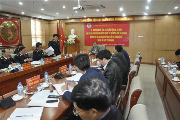 Quang cảnh buổi làm việc. Ảnh: Hải quan Hải Phòng cung cấp.