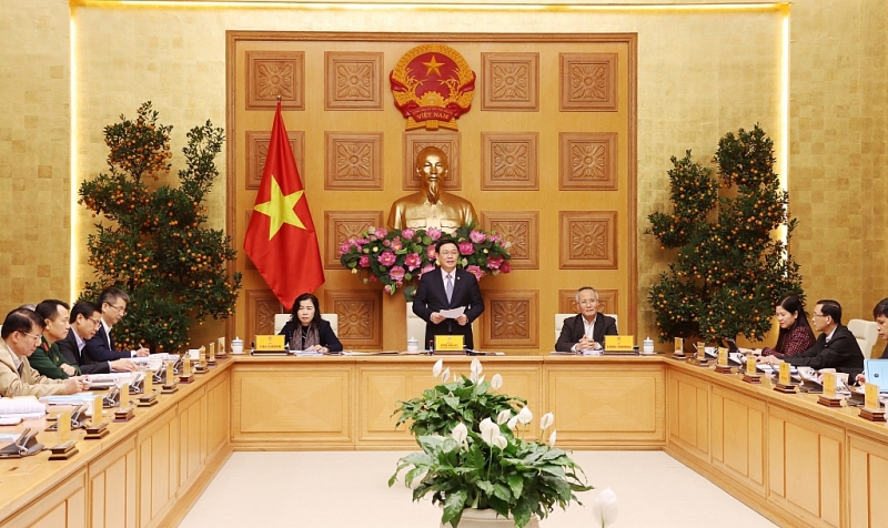 Phó Thủ tướng Chính phủ Vương Đình Huệ phát biểu chỉ đạo cuộc họp. Ảnh: Q.H