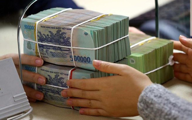Lượng tiền nhàn rỗi sau Tết lại tăng cao và gửi tiết kiệm ngân hàng vẫn là kênh cất trữ,đầu tư được người dân ưa chuộng. Nguồn: internet