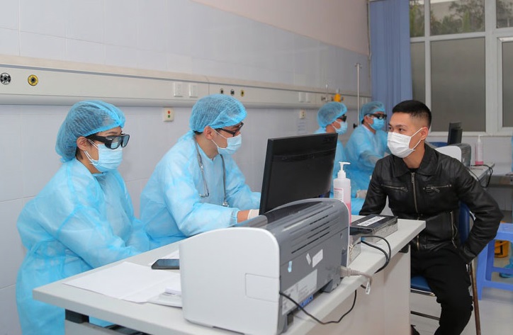 Nhiều doanh nghiệp dệt may khó khăn vì nguồn nguyên phụ liệu. Ảnh: Việt Hùng.