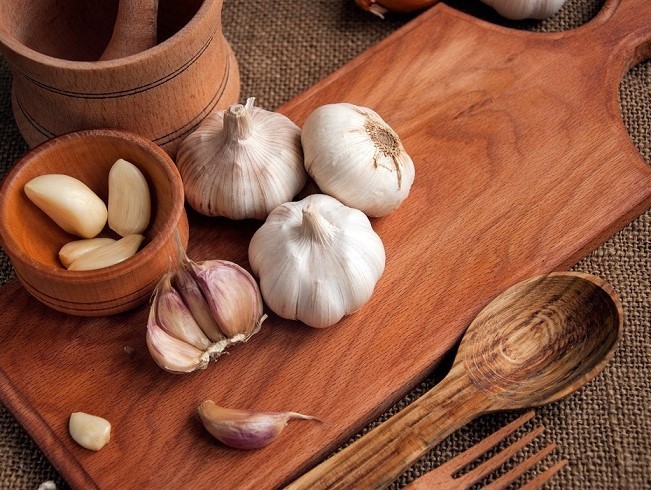 Khoa học hiện đại gần đây đã xác nhận những tác dụng có lợi cho sức khỏe của tỏi. Nguồn: internet