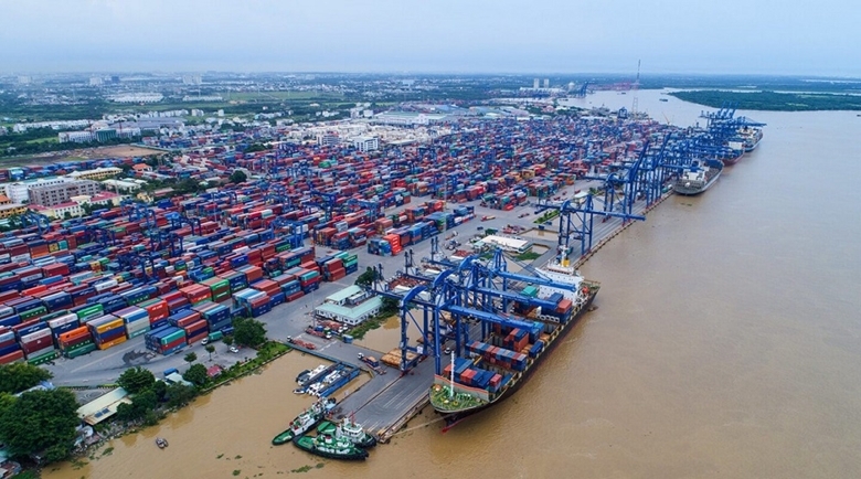 Tân cảng - Cảng Cát Lái đặt tại TP. Hồ Chí Minh.