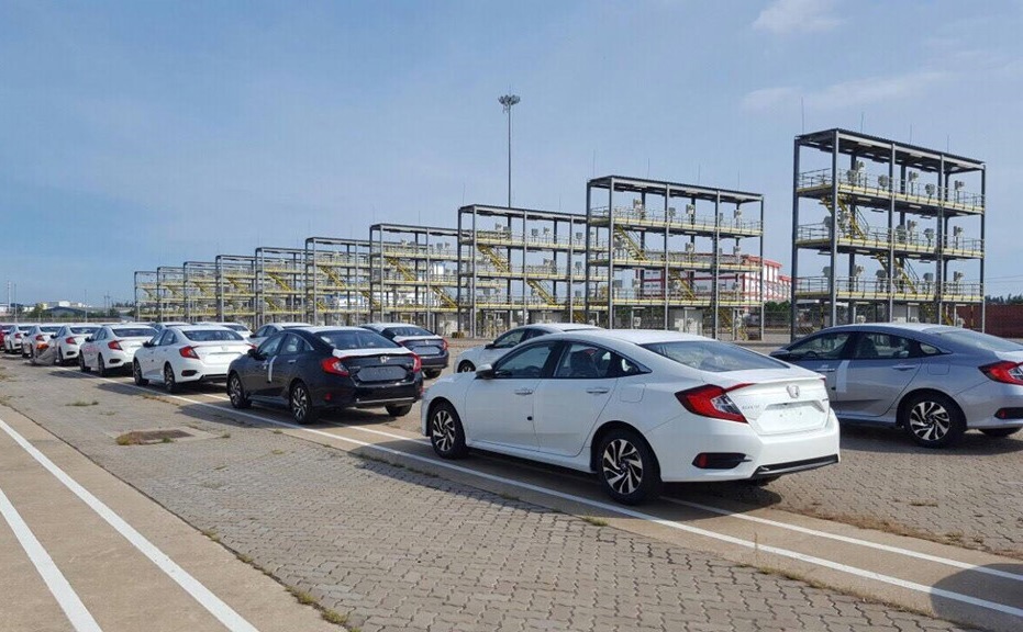 Tháng 1/2019, lượng ô tô nhập khẩu nguyên chiếc của cả nước đạt 11.658 chiếc. Nguồn: internet