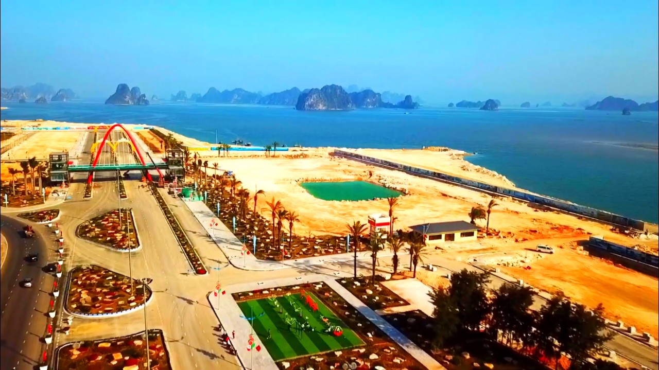 Thị trường bất động sản Vân Đồn đang tiếp tục thu hút nhà đầu tư. (Ảnh: Kinhdoanhnet.vn)