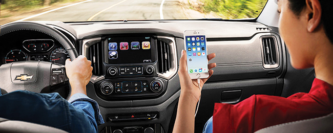 Mylink của Chevrolet, ngoài chuyện cơ bản là thay chức năng chính của một chiếc điện thoại thì nó còn là nơi kết nối smartphone với chiếc xe. Nguồn: internet