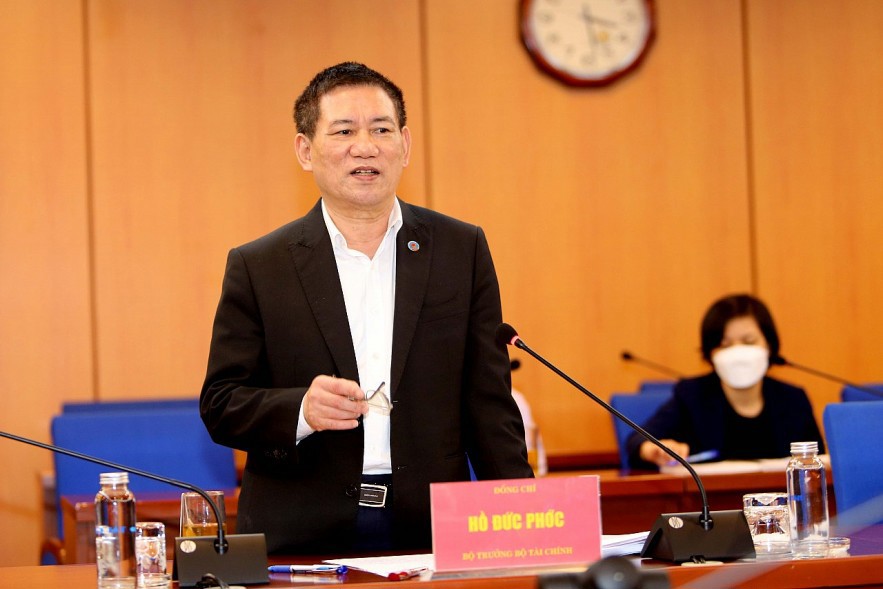 Bộ trưởng Bộ Tài chính Hồ Đức Phớc phát biểu tại cuộc làm việc. Ảnh: Đức Minh