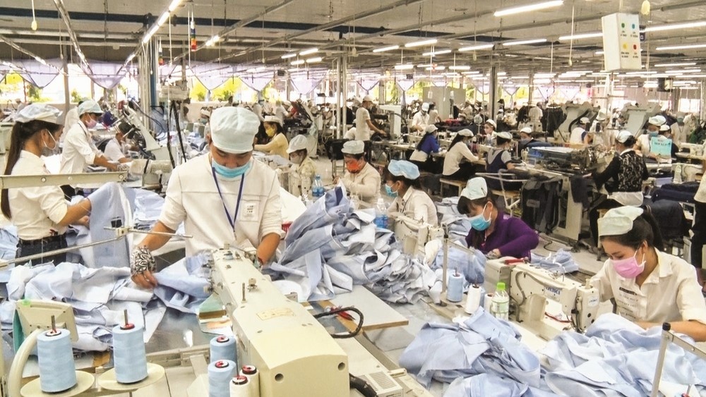 Hoạt động sản xuất đang gặp nhiều khó khăn, cả ở đầu vào lẫn đầu ra. Nguồn: internet