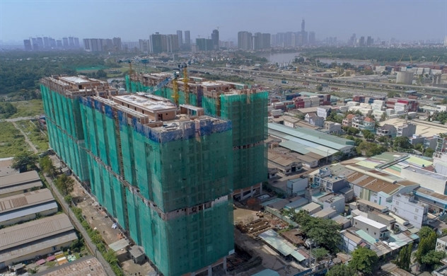 Theo thống kê, hiện có khoảng 1.000 sàn giao dịch phải đóng cửa, nhiều chủ đầu tư phải hoãn lại kế hoạch bán hàng để nghe ngóng tình hình. Nguồn: internet