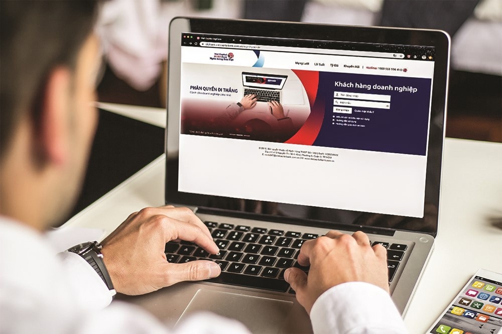 Gửi tiết kiệm online, lợi cả đôi đường. Nguồn: internet