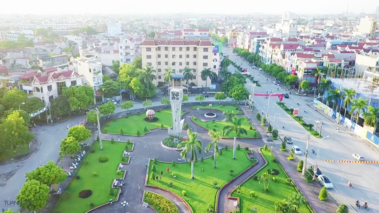 Đất Bắc Giang cũng “rục rịch” nóng.