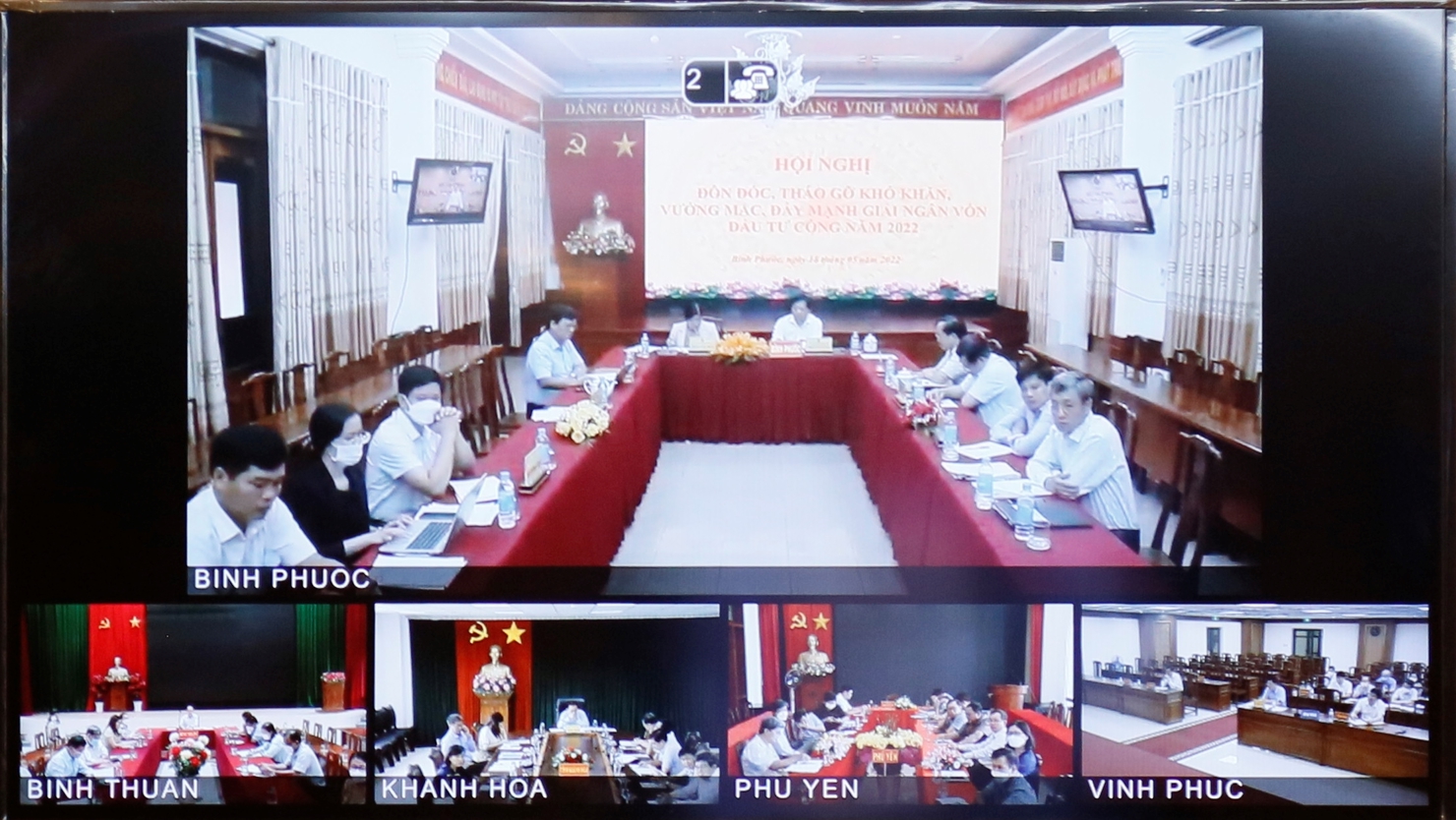 C&aacute;c địa phương tham dự hội nghị tại điểm cầu trực tuyến.