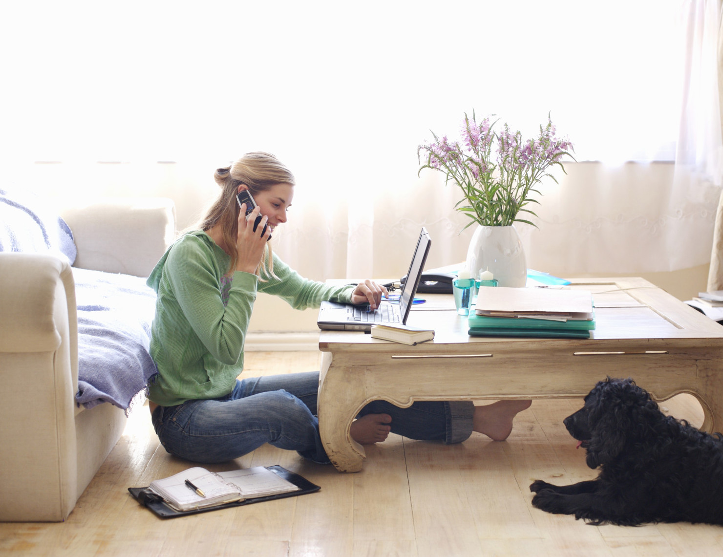 Nhiều công việc làm tại nhà, linh động về thời gian nhưng có cơ hội đạt thu nhập hàng chục nghìn USD mỗi năm. Nguồn: internet