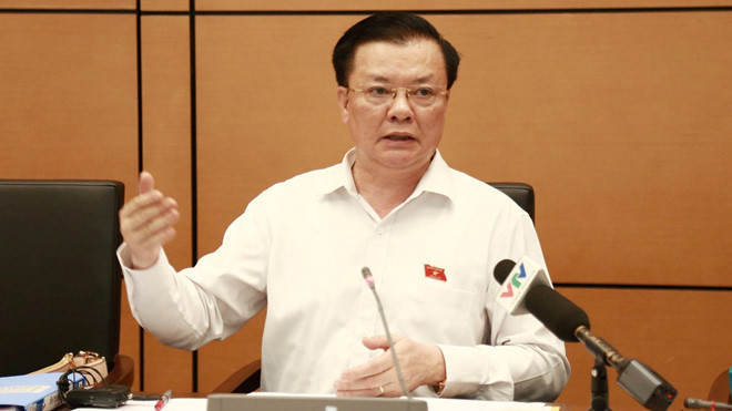 Bộ trưởng Bộ Tài chính Đinh Tiến Dũng phát biểu tại phiên thảo luận tại Tổ sáng ngày 22/5/2019.