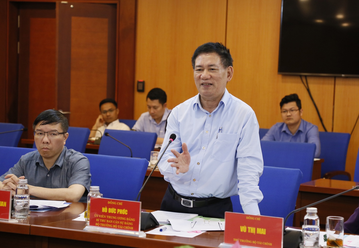 Bộ trưởng Bộ Tài chính Hồ Đức Phớc phát biểu tại cuộc làm việc.
