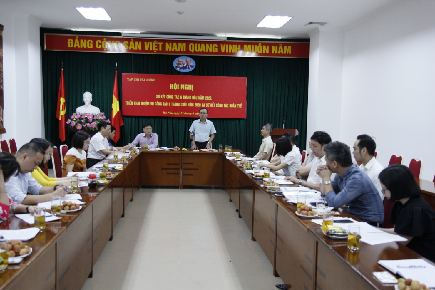 TS. Phạm Thu Phong – Tổng biên tập Tạp chí Tài chính phát biểu kết luận Hội nghị. 