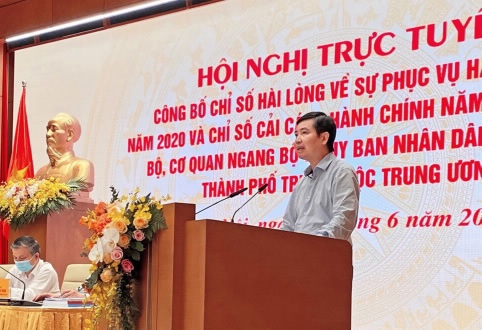Thứ trưởng Bộ Tài chính Tạ Anh Tuấn, Thành viên Ban Chỉ đạo cải cách hành chính của Chính phủ phát biểu tại Hội nghị trực tuyến. Ảnh: Chí Thanh