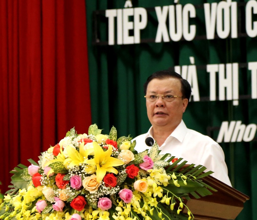 Bộ trưởng Bộ Tài chính Đinh Tiến Dũng báo cáo tình hình phát triển kinh tế- xã hội và tài chính, ngân sách của đất nước 6 tháng đầu năm 2020. Nguồn: Báo Ninh Bình