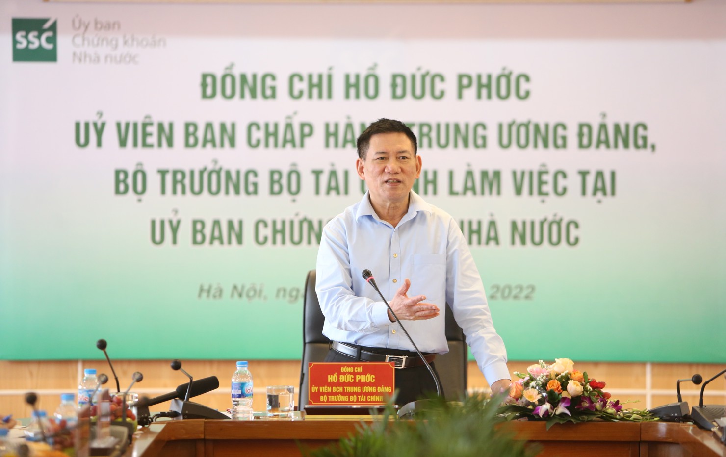 Bộ trưởng Bộ Tài chính Hồ Đức Phớc phát biểu chỉ đạo tại cuộc làm việc với Ủy ban Chứng khoán Nhà nước.