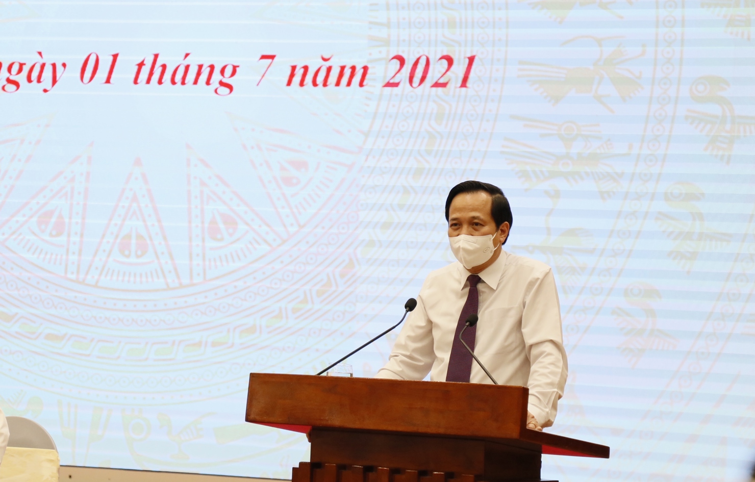 Bộ trưởng Bộ Lao động, Thương binh v&agrave; X&atilde; hội Đ&agrave;o Ngọc Dung th&ocirc;ng tin những nội dung nổi bật của Nghị quyết số 68/NQ-CP.