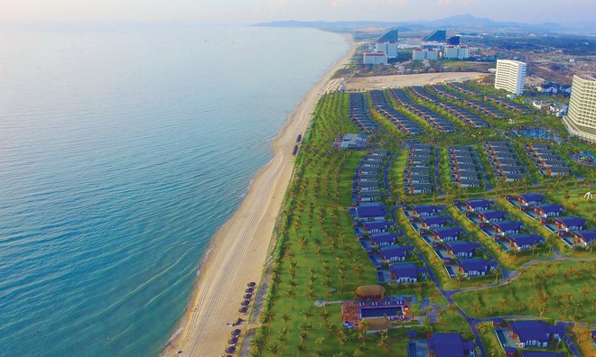 Bắc bán đảo Cam Ranh thay da đổi thịt với hàng loạt dự án nghỉ dưỡng cao cấp. Ảnh: Lê Toàn