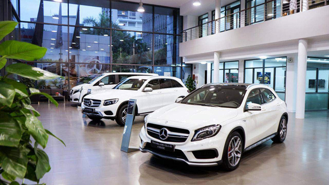 Nhiều người kỳ vọng sắp tới được mua xe sang giảm giá.
