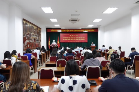 Toàn cảnh hội nghị.