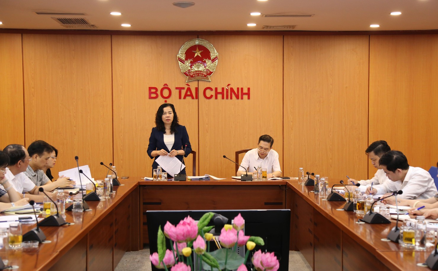  Thứ trưởng Vũ Thị Mai phát biểu chỉ đạo hội nghị.