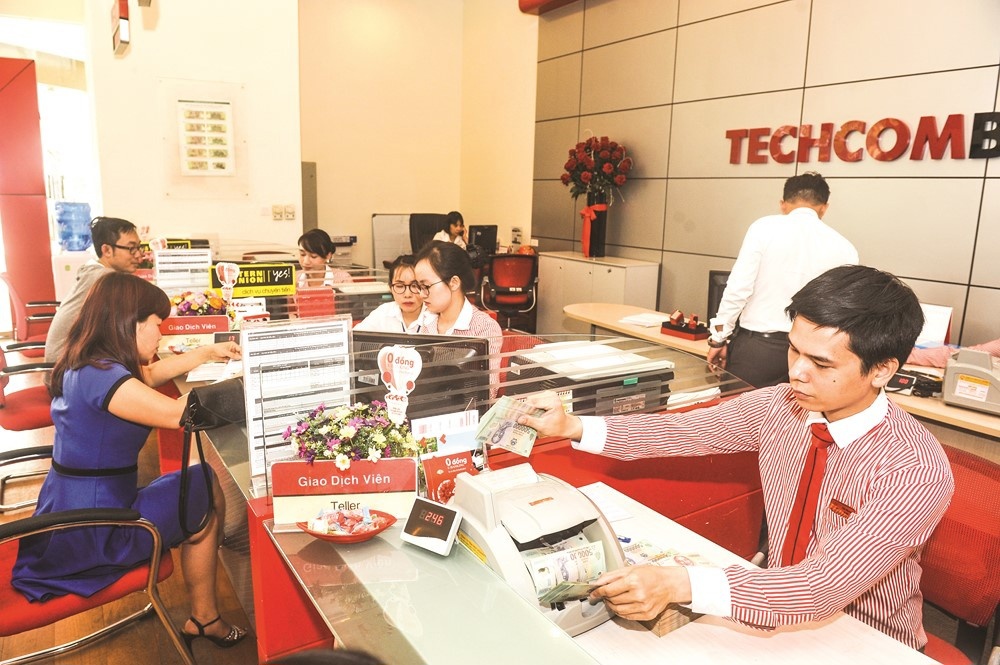 Giãn thời hạn áp dụng tỷ lệ vốn ngắn hạn cho vay trung dài hạn sẽ tạo điều kiện để các ngân hàng hỗ trợ DN. Nguồn: internet