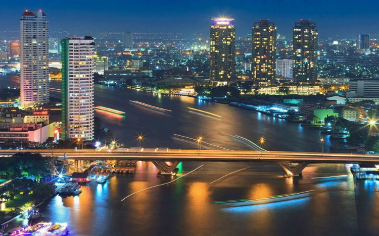 Bộ trưởng Giao thông Thái Lan Saksayam Chidchob cho biết, việc phát triển sân bay U-Tapao là một phần của dự án Hành lang Kinh tế phía Đông (EEC) và U-Tapao trong tương lai sẽ trở thành một trong những sân bay quan trọng nhất trong khu vực.