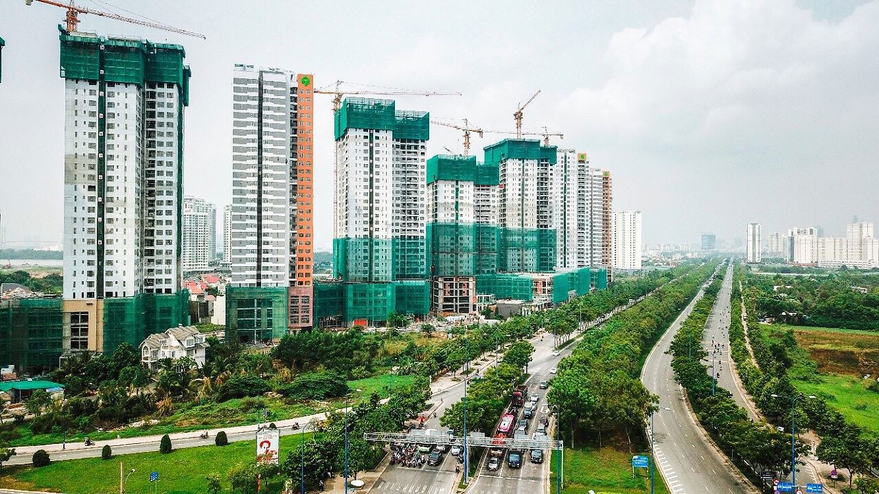 Đô thị hóa, phát triển thị trường bất động sản (BĐS), chuyển dịch đất đai và tăng trưởng kinh tế là những thành tố quan trọng trong phát triển kinh tế bền vững. Nguồn: internet