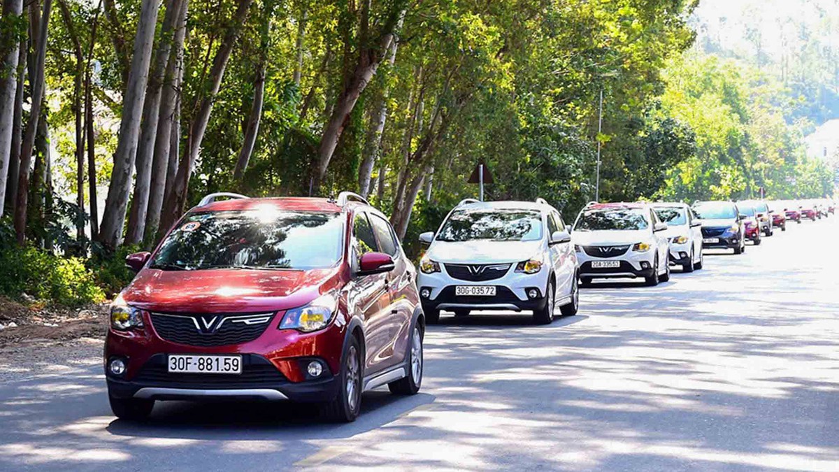Corolla Cross đang trở thành một cứu cánh của Toyota bên cạnh Vios khi nhiều mẫu xe nổi tiếng một thời như Fortuner, Innova, Corolla Altis ngày càng tỏ ra đuối sức.