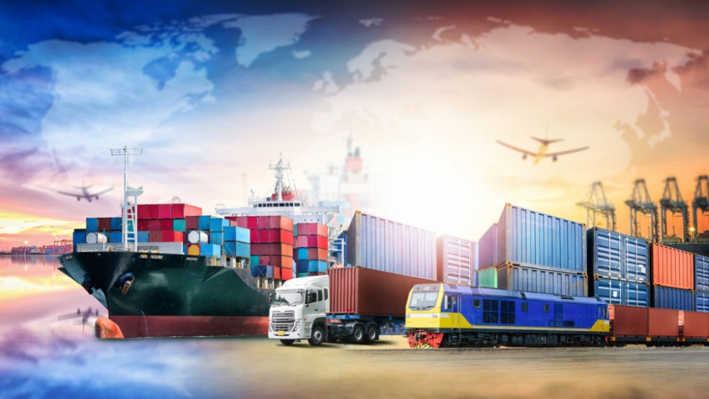 Trong bối cảnh giao dịch bán lẻ trực tuyến phát triển, hàng hóa có một chu trình vận chuyển dài và đa dạng hơn. Nguồn: internet