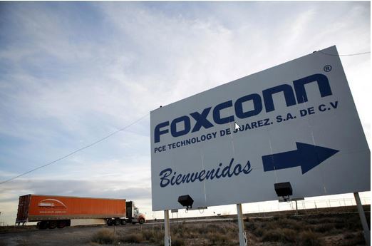  Một tấm biển thông báo tổ hợp sản xuất Foxconn PCE Technology, ở Ciudad Juarez, Mexico.  Ảnh: Reuters 
