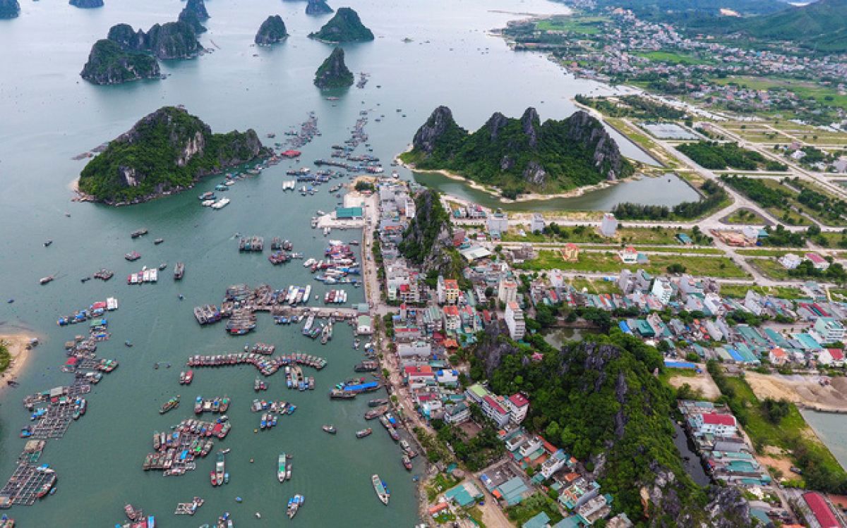 Tiềm năng lớn, hạ tầng giao thông được đầu tư bài bản nhưng phát triển du lịch cũng như bất động sản tại Vân Đồn vẫn bị "chậm pha" so với kỳ vọng. Nguồn: internet