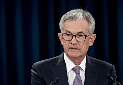 Chủ tịch Fed Jerome Powell phát biểu trong cuộc họp báo hôm thứ Tư, sau khi quyết định giảm lãi suất.