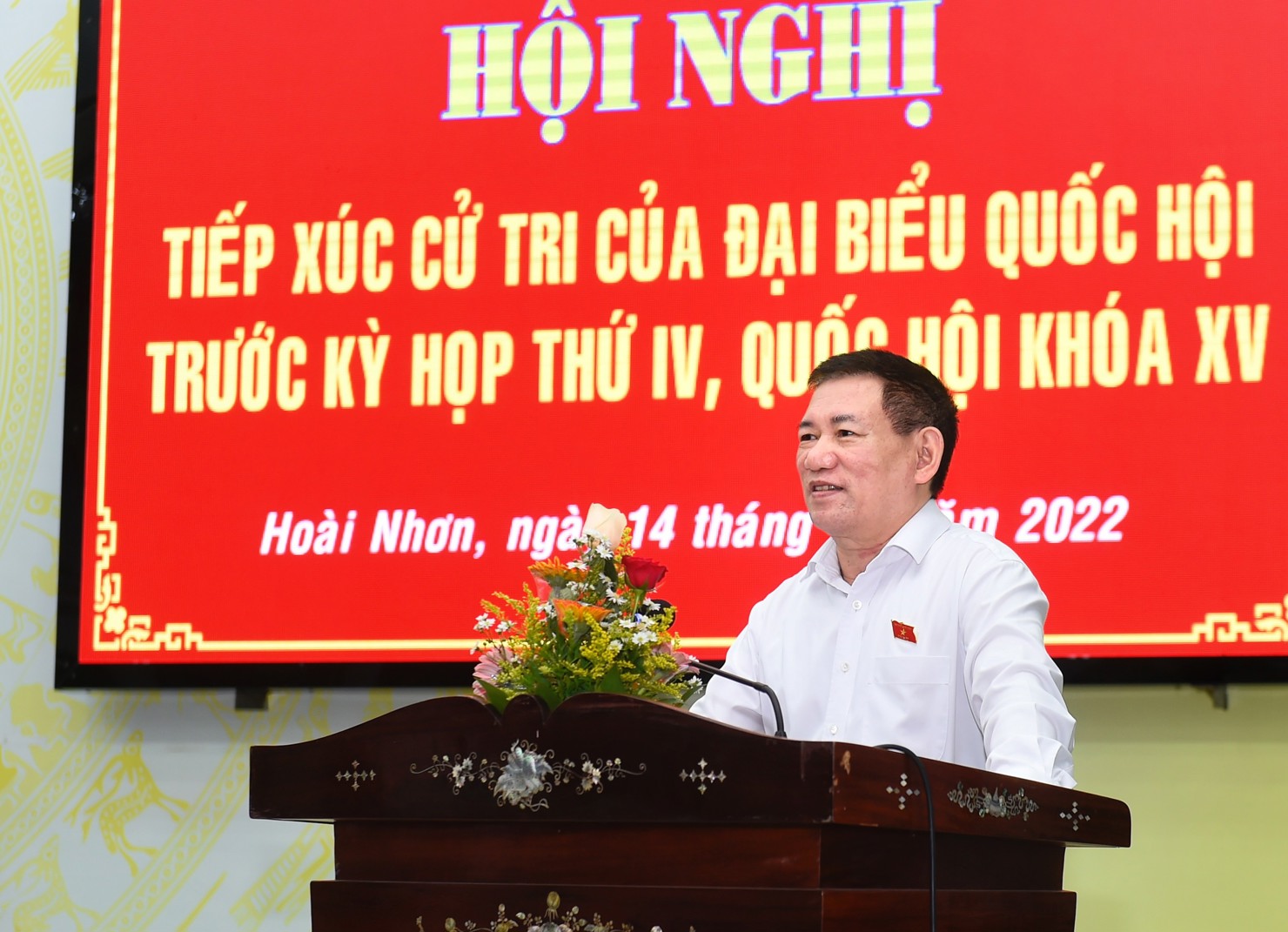 Bộ trưởng Bộ Tài chính Hồ Đức Phớc phát biểu tại cuộc tiếp xúc với cử tri thị xã Hoài Nhơn, tỉnh Bình Định, sáng ngày 14/10/2022.