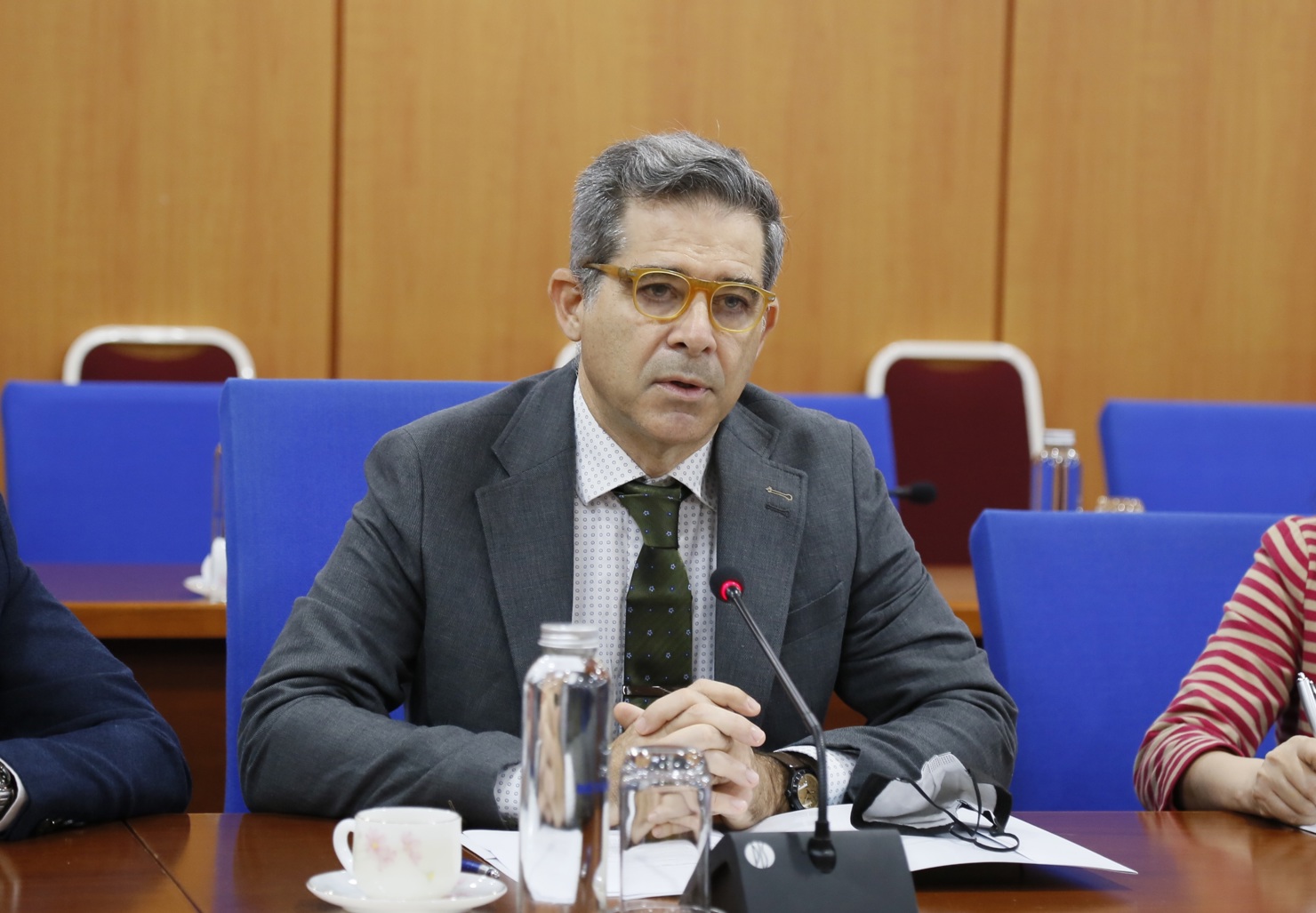 Gi&aacute;m đốc quốc gia IFAD tại Việt Nam Francisco Pichon ph&aacute;t biểu tại buổi tiếp.